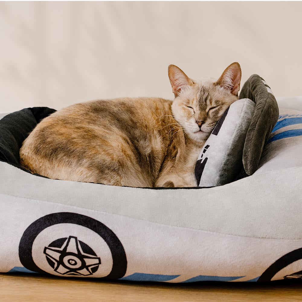 Classic Convertible Race Car Bolster Cat Bed - Fast&Fur
