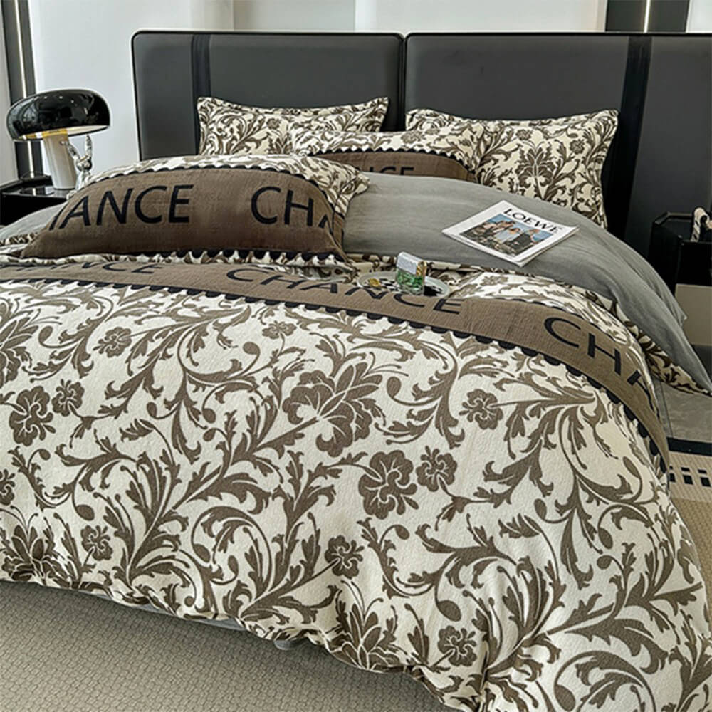 Elegant European Style Milk Velvet Anti-Static Warmth Bed Sheet Set