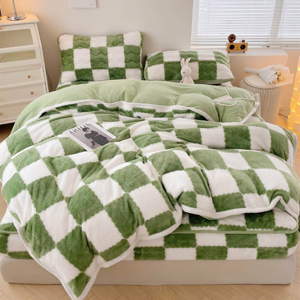 Milk Velvet Checkerboard Quilted Bed Sheet Set