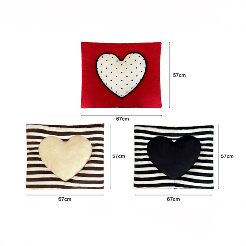 Striped Heart-Shaped Cozy Comfort Dog & Cat Mat