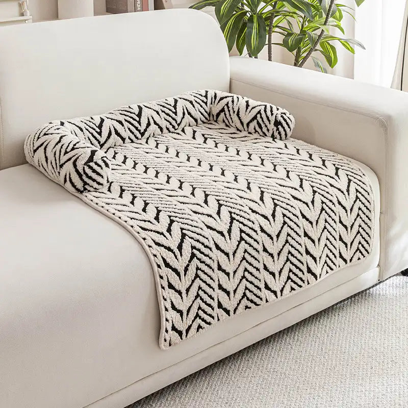 Plush Leaf Jacquard Non-Slip Pet Mat Pet Bed